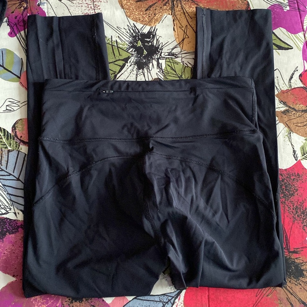 Lululemon Run The Day Crop - Picture 5 of 12